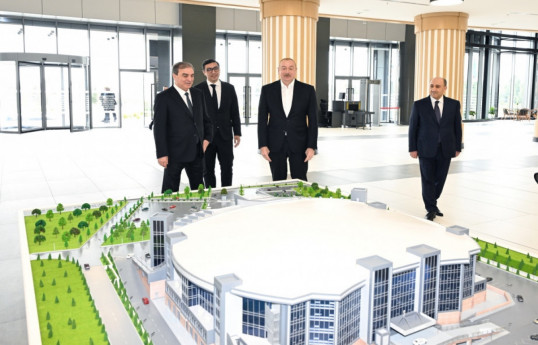 Le président Aliyev participe à l’inauguration du Palais des Sports de Gandja