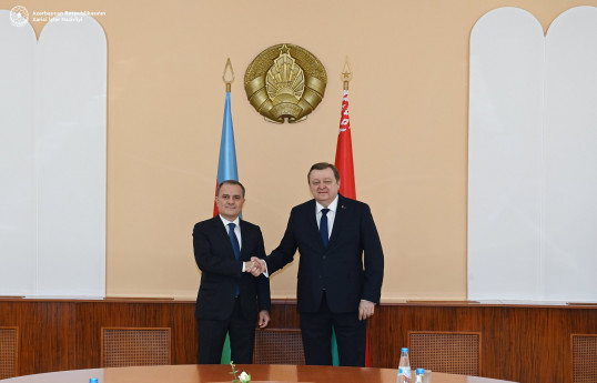 Rencontre entre les ministres des AE azerbaïdjanais et biélorusse