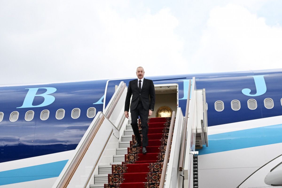 Le président azerbaïdjanais entame une visite de travail en Russie