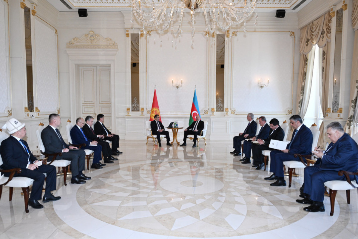 Les présidents azerbaïdjanais et kirghiz tiennent une rencontre en format restreint