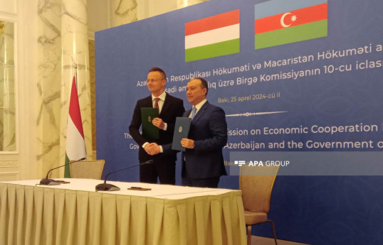 L'Azerbaïdjan et la Hongrie signent un protocole sur les résultats de la 10e réunion de la Commission intergouvernementale mixte