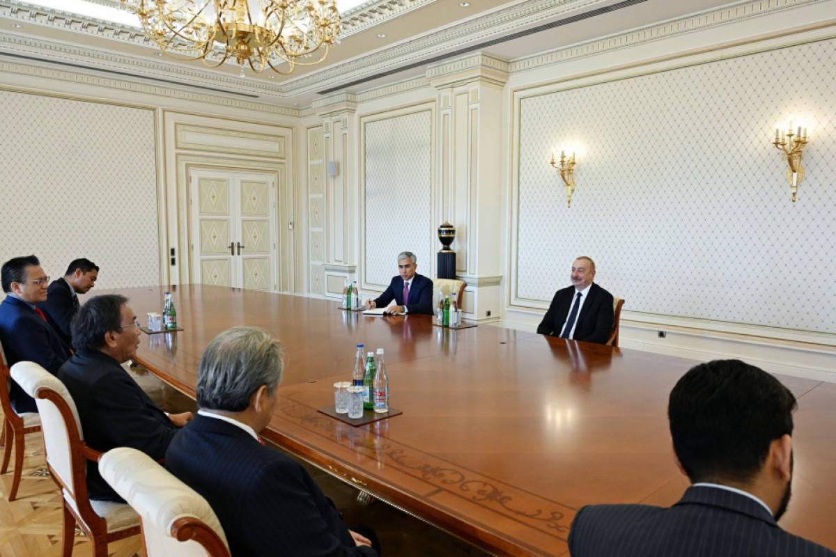 Le président Ilham Aliyev reçoit le président du Sénat malaisien