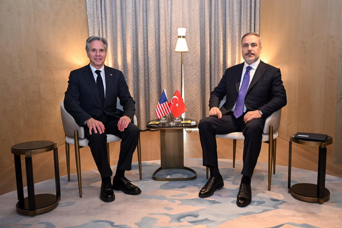 Hakan Fidan et Antony Blinken s