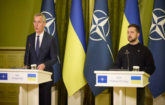 Visite inattendue du secrétaire général de l`OTAN à Kiev