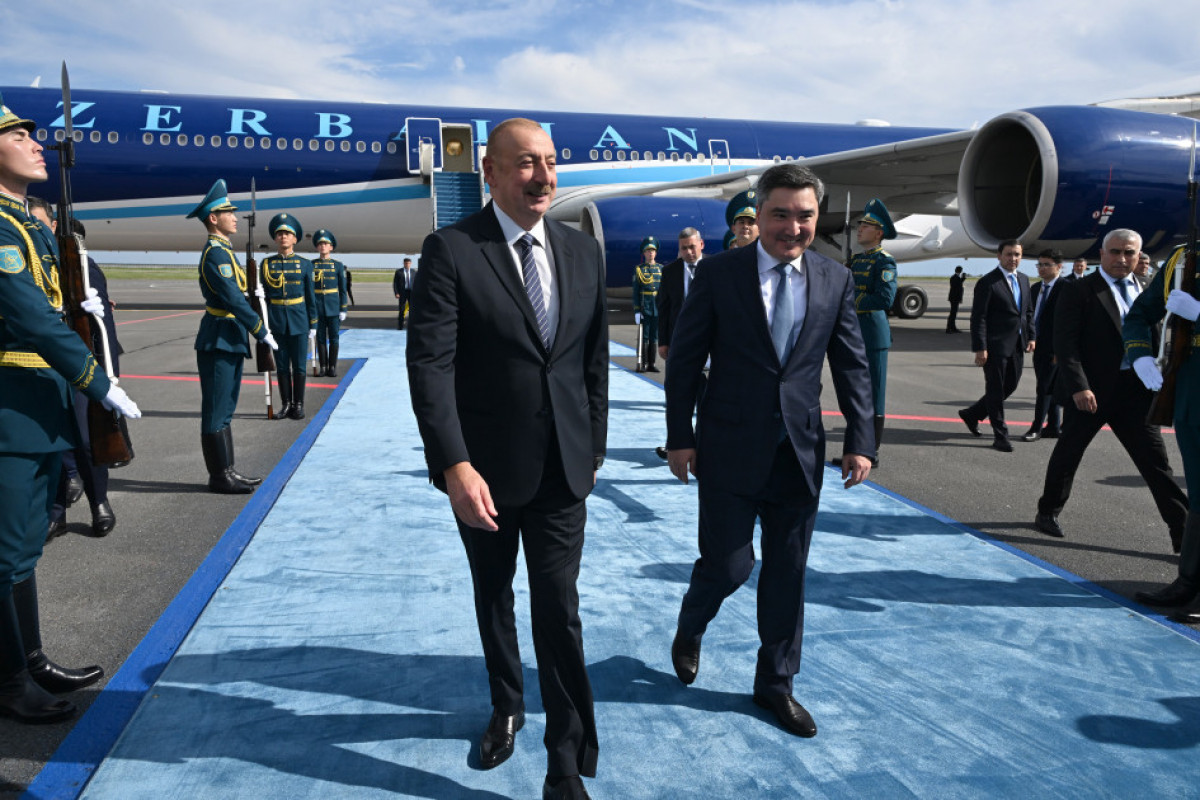Le président Ilham Aliyev entame une visite au Kazakhstan