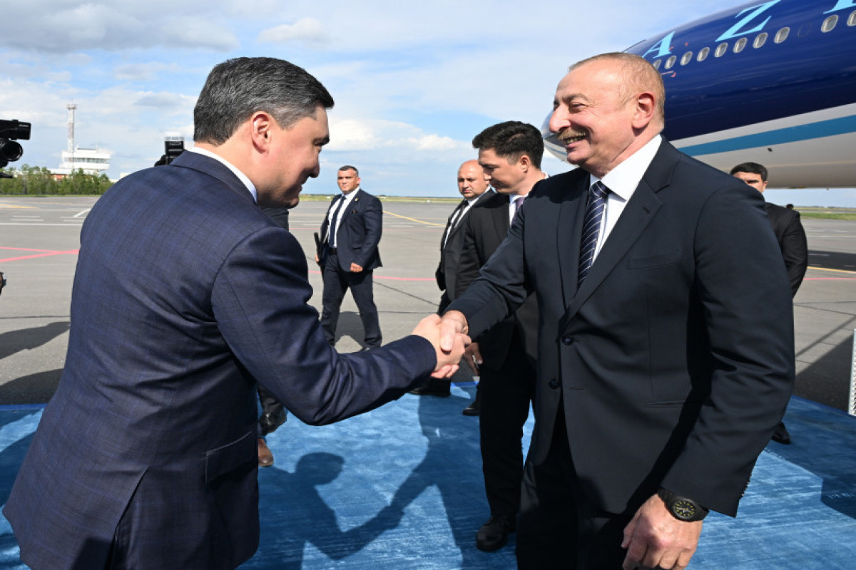 Le président Ilham Aliyev entame une visite au Kazakhstan