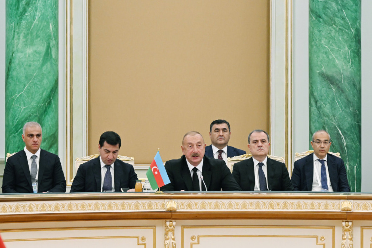 Astana : Le président Ilham Aliyev a pris part à la réunion des chefs d'États d'Asie centrale et la République d'Azerbaïdjan - Mise à jour 