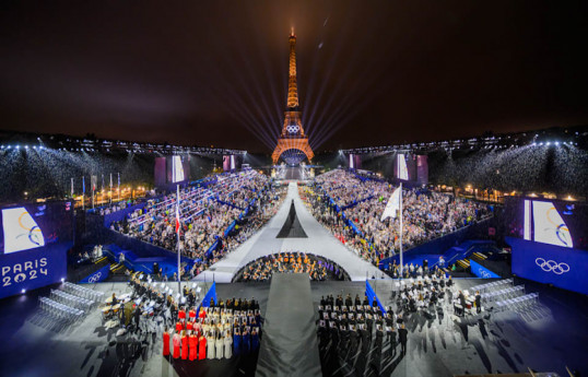 Cérémonie de clôture des JO Paris 2024 : la flamme est éteinte