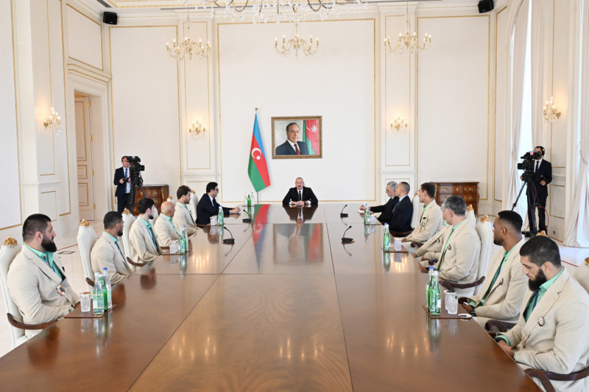 Ilham Aliyev reçoit les athlètes azerbaïdjanais médaillés aux Jeux olympiques d