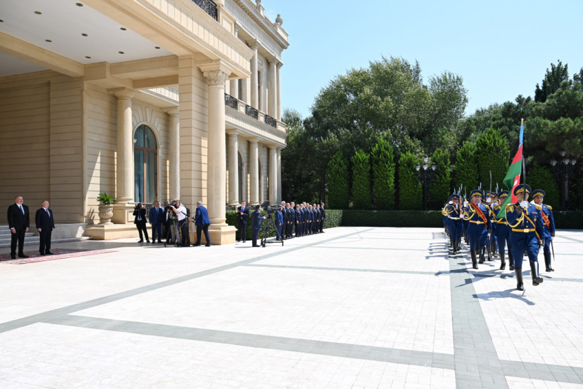 Bakou : Cérémonie d’accueil officiel du président russe Vladimir Poutine