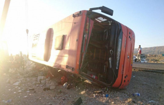Iran: 35 morts dans l'accident d'un bus de pèlerins pakistanais