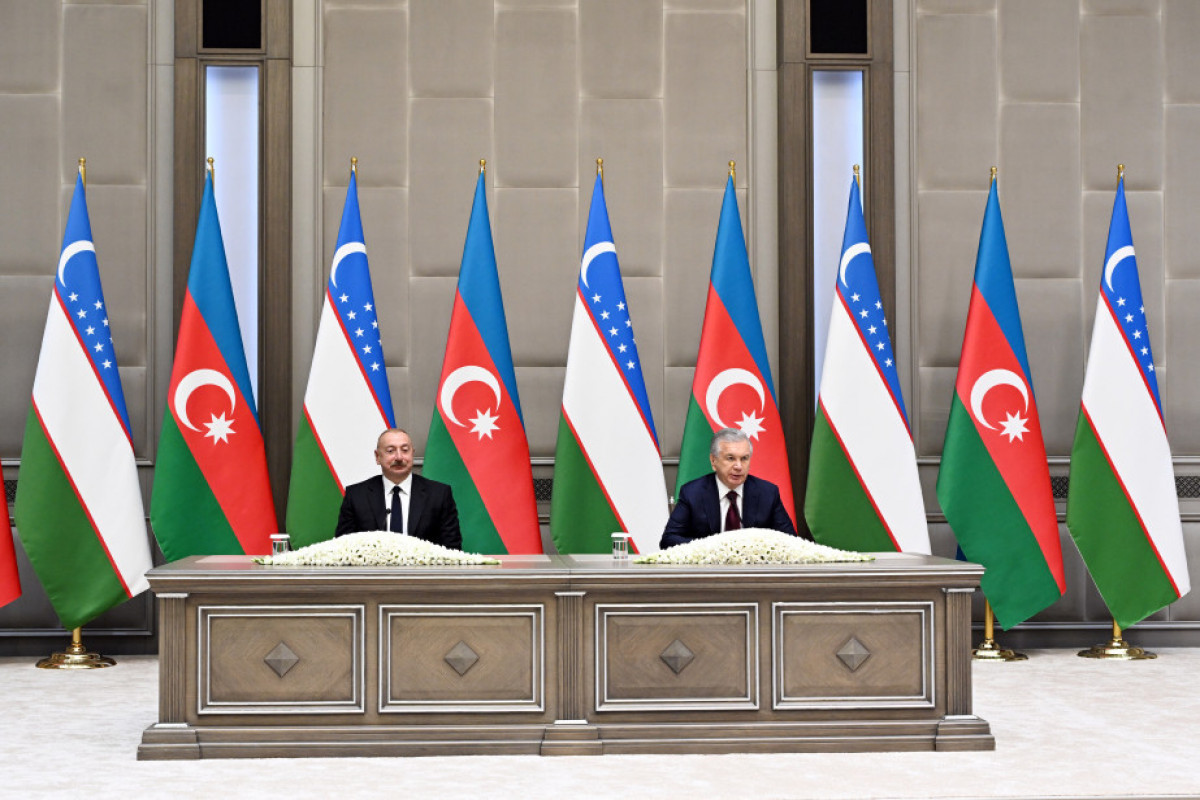 Tachkent : Rencontre des présidents azerbaïdjanais et ouzbek avec les représentants des milieux d’affaires des deux pays