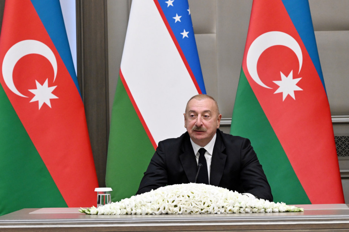 Le président azerbaïdjanais évoque le développement rapide de l’Ouzbékistan