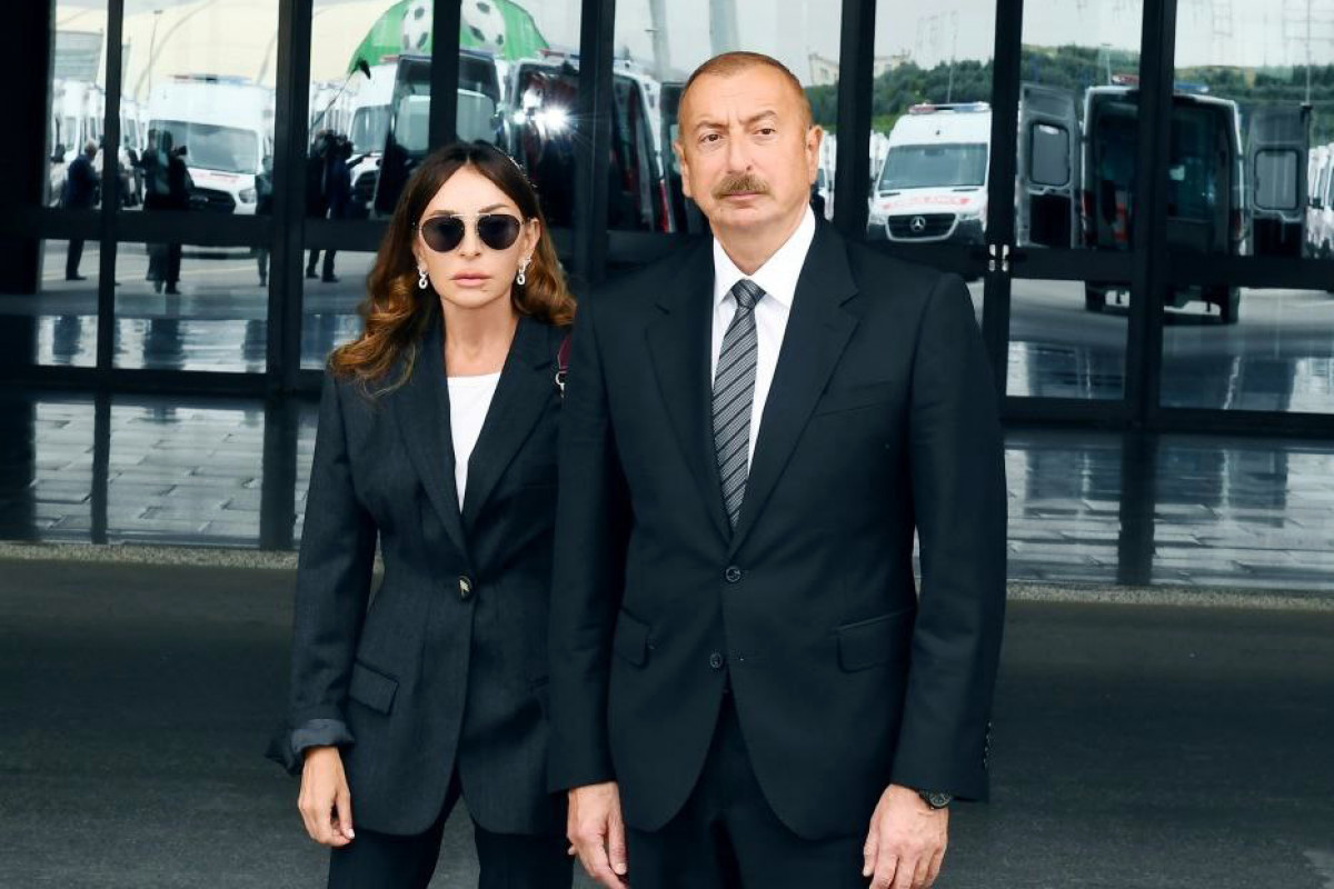 Ilham Aliyev et Mehriban Aliyeva participent à la cérémonie d’ouverture de l