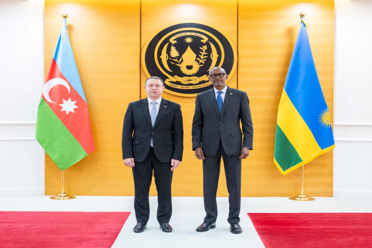 L’ambassadeur azerbaïdjanais remet ses lettres de créances au Président Rwandais