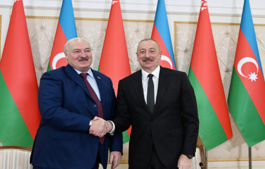 Le président Ilham Aliyev donne un coup de fil à son homologue biélorusse