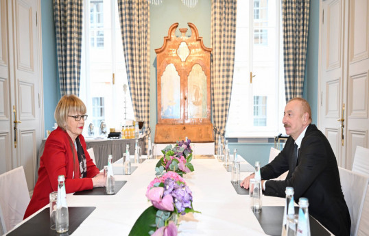 Ilham Aliyev reçoit la lettre de félicitations de la secrétaire générale de l'OSCE, Helga Maria Shmid