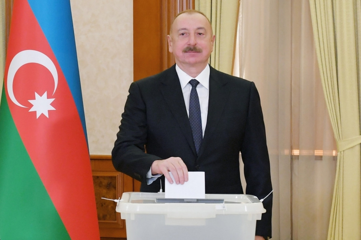 Présidentielle/Azerbaïdjan : Ilham Aliyev réélu avec 92,12 pour cent des suffrages