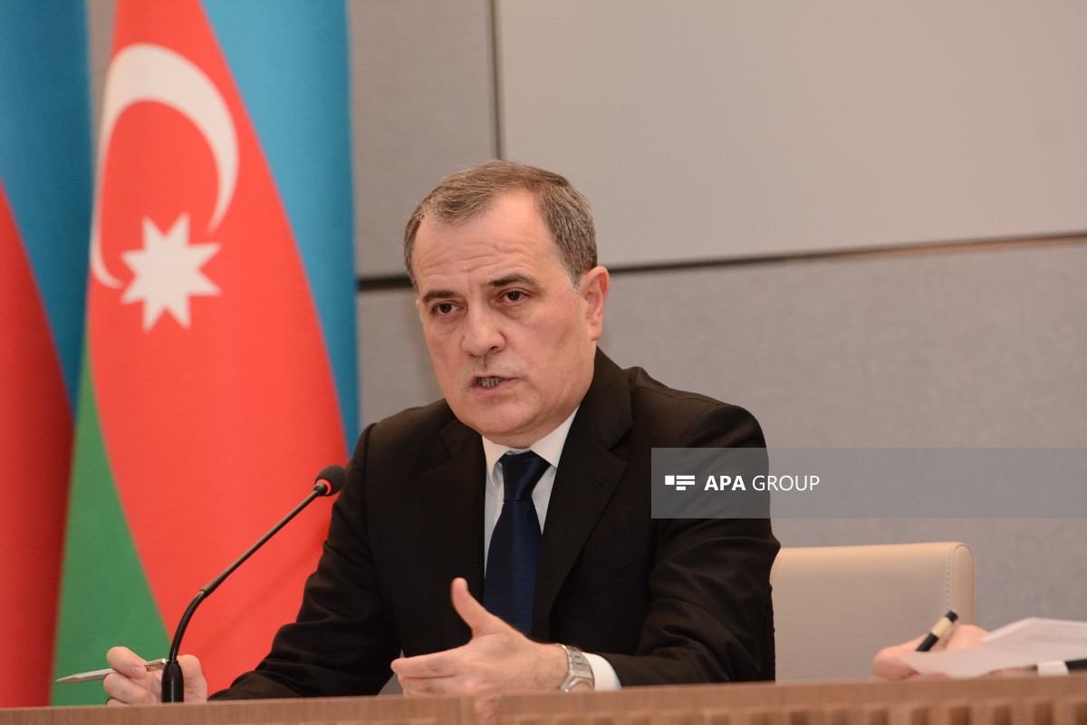 Djeyhoun Baïramov reçoit un représentant spécial du ministre russe des AE
