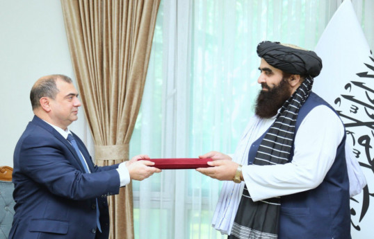 L'ambassadeur d'Azerbaïdjan s'est rendu en Afghanistan pour présenter sa lettre de créances