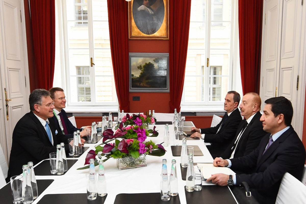 Le président azerbaïdjanais s'entretient avec le vice-président de la Commission européenne
