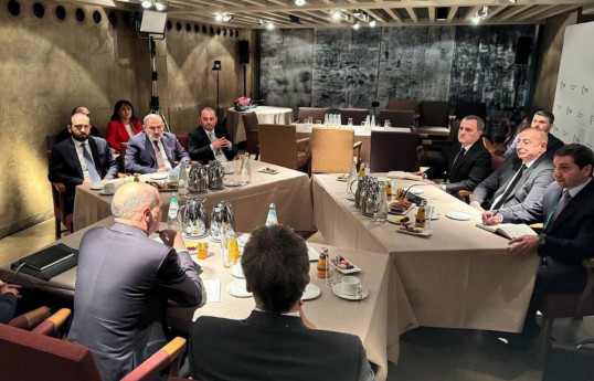Les ministres des AE d'Azerbaïdjan et d'Arménie chargés de poursuivre les pourparlers sur le traité de paix