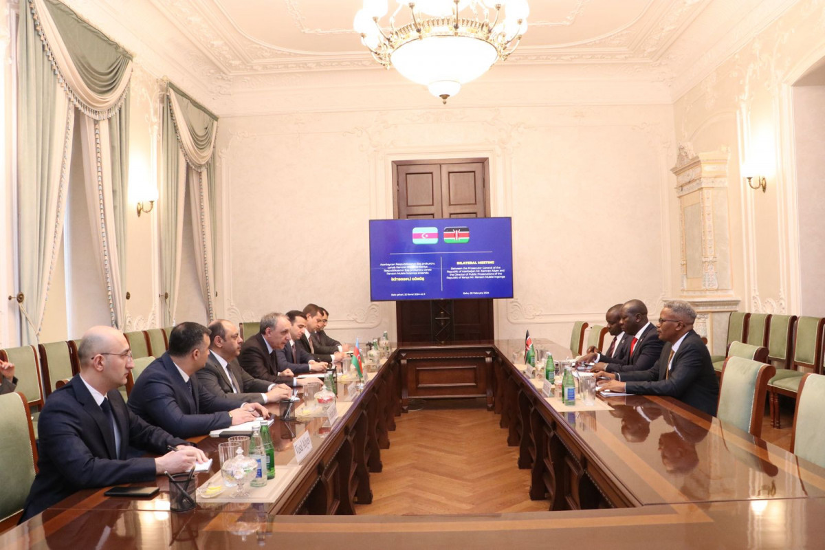 Le procureur général du Kenya est en visite en Azerbaïdjan