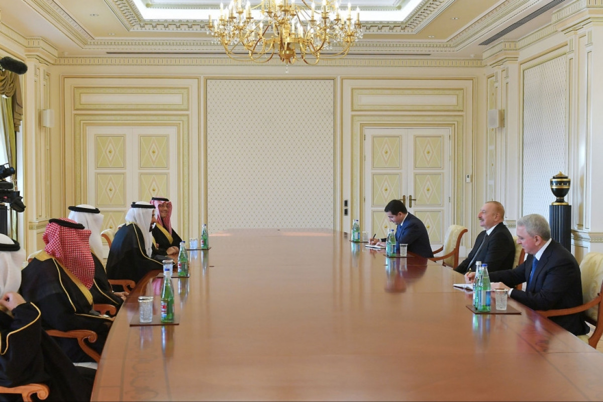 Le président azerbaïdjanais reçoit le ministre saoudien du Hajj et de la Omra - Mise à jour 