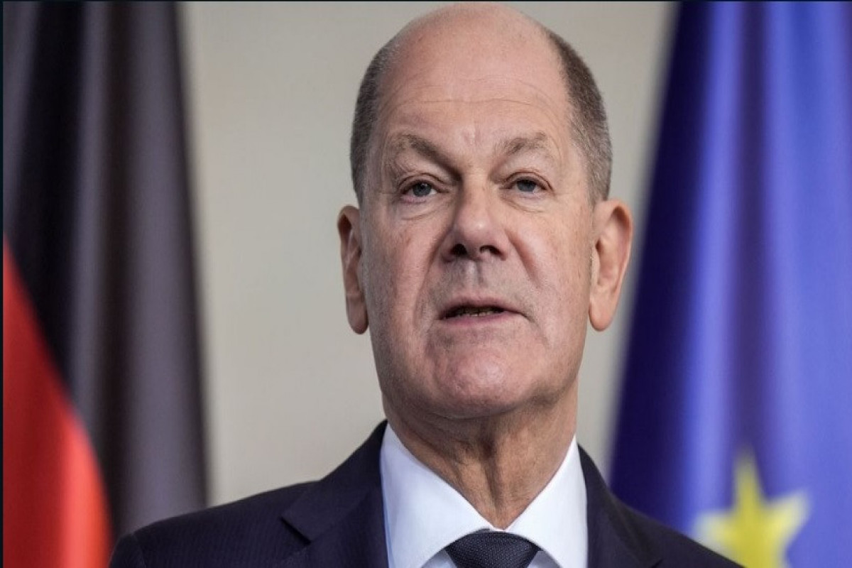 Le chancelier et le ministre de la Défense d
