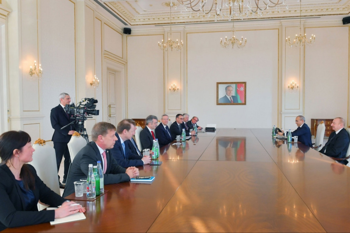 Le président Ilham Aliyev rencontre le directeur général du Comité oriental de l’économie allemande