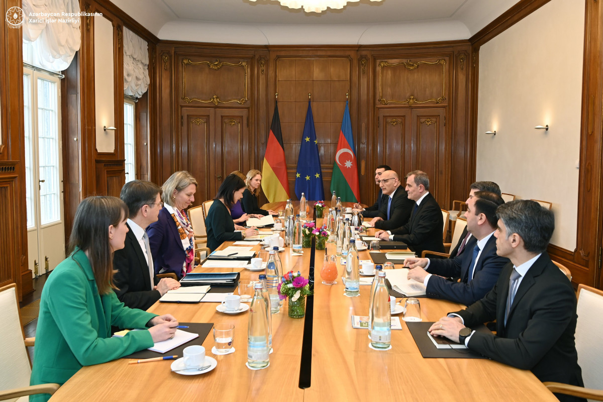Le ministre des Affaires étrangères d'Azerbaïdjan rencontre son homologue allemande - Mise à jour 