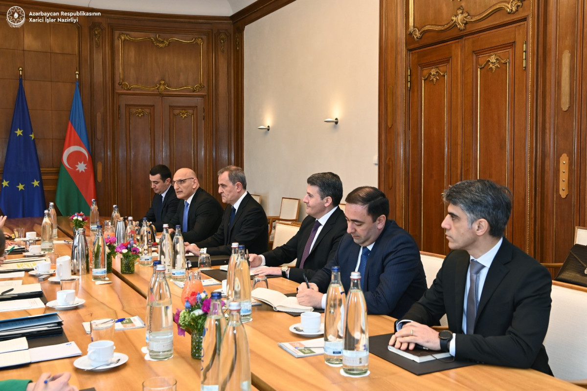 Le ministre des Affaires étrangères d'Azerbaïdjan rencontre son homologue allemande - Mise à jour 