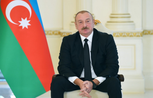Le président azerbaïdjanais : Tous les projets d'infrastructure se poursuivront cette année au Karabagh et au Zenguézour oriental