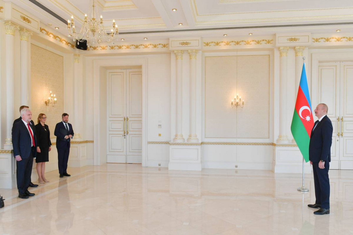 Le président azerbaïdjanais reçoit les lettres de créance du nouvel ambassadeur des Etats-Unis en Azerbaïdjan - Mise à Jour 