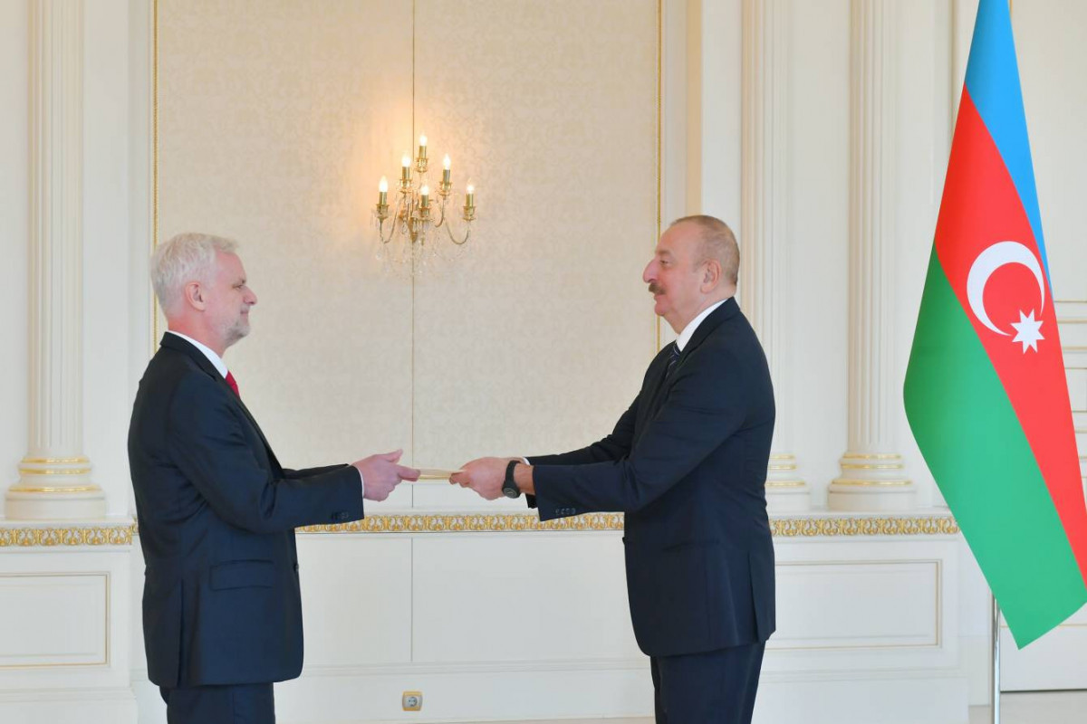 Le président azerbaïdjanais reçoit les lettres de créance du nouvel ambassadeur des Etats-Unis en Azerbaïdjan - Mise à Jour 