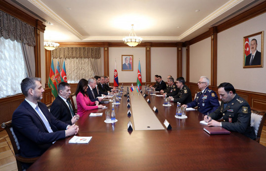 La cooperation militaire azerbaïdjano-slovaque au menu des discussions