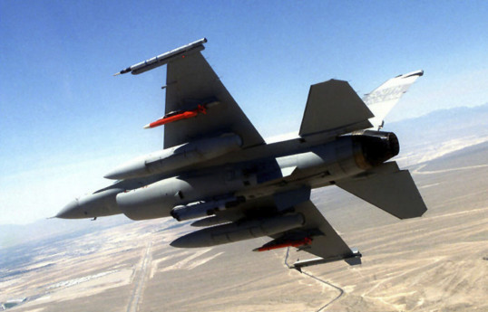 L'administration Biden demande au Congrès américain d'approuver la vente de F-16 à la Turquie