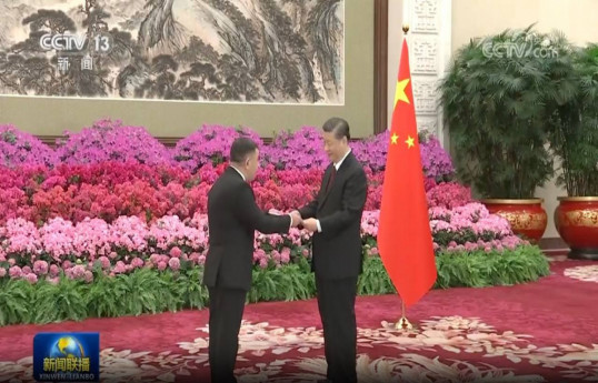 L'ambassadeur d'Azerbaïdjan en Chine présente ses lettres de créance à Xi Jinping