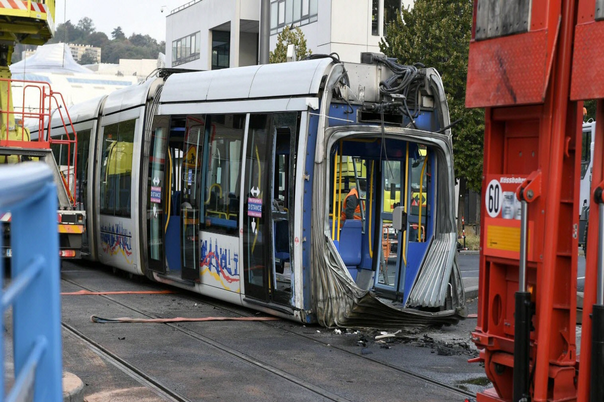 Orly/France : plusieurs blessés dans la collision entre deux tramways