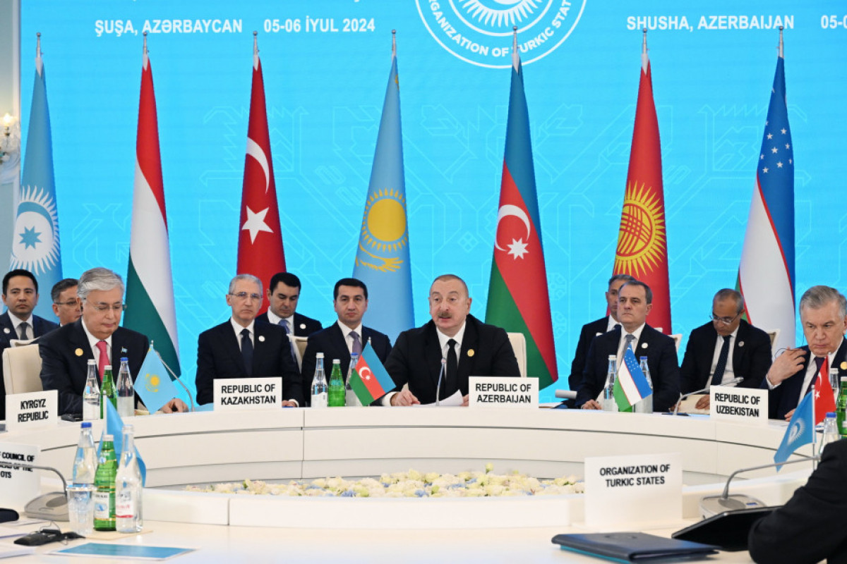 Ilham Aliyev : L’Azerbaïdjan fournit des services de transit importants pour les États turciques