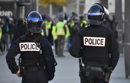 France/Fête nationale : à Lyon, une quarantaine de voitures brûlées et 6 interpellations