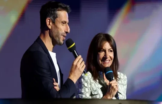 La maire de Paris, le président du comité d'organisation des Jeux olympiques et le préfet d'Ile-de-France se baigneront dans la Seine mercredi matin