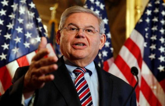 Le sénateur américain pro-arménien Bob Menendez démissionne suite à sa condamnation pour corruption