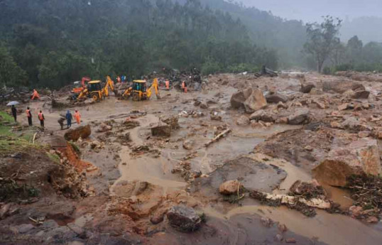 Inde: au moins 93 morts après des glissements de terrain dans le sud du pays