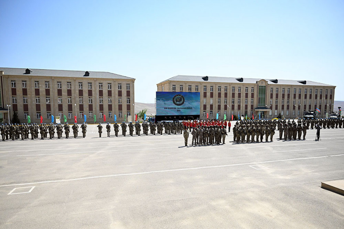 Les forces spéciales azerbaïdjanaises, turques et géorgiennes organisent un exercice conjoint - Vidéo 
