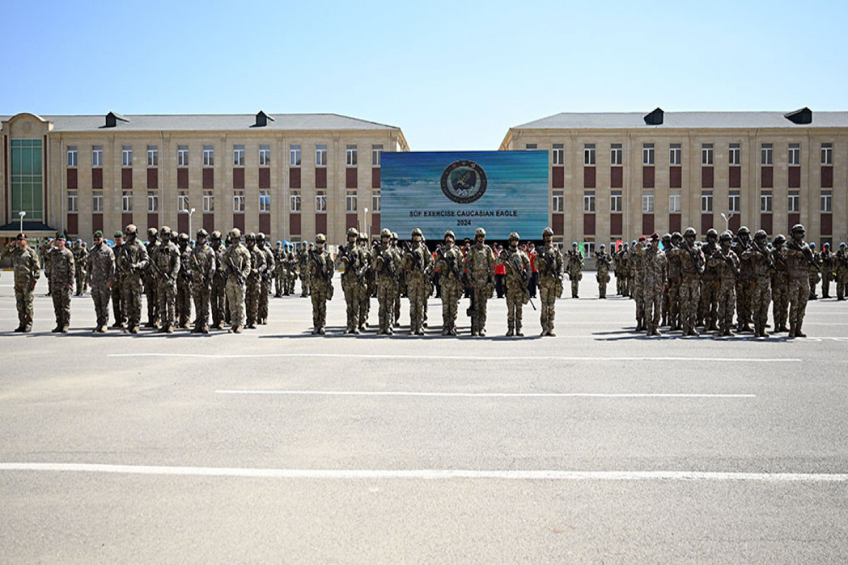 Les forces spéciales azerbaïdjanaises, turques et géorgiennes organisent un exercice conjoint - Vidéo 