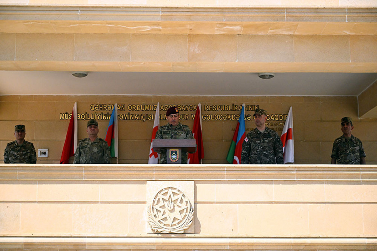 Les forces spéciales azerbaïdjanaises, turques et géorgiennes organisent un exercice conjoint - Vidéo 