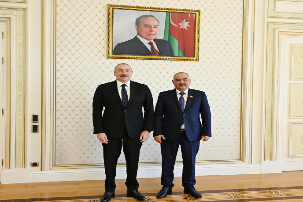 Le président Ilham Aliyev reçoit le président du Parlement kirghiz Nurlanbek Shakiev
