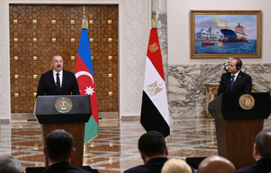 Un déjeuner officiel offert en l’honneur du président Ilham Aliyev en Egypte