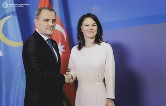 Les problèmes et opportunités existants dans le cadre du processus de paix entre l'Azerbaïdjan et l'Arménie au menu des discussions